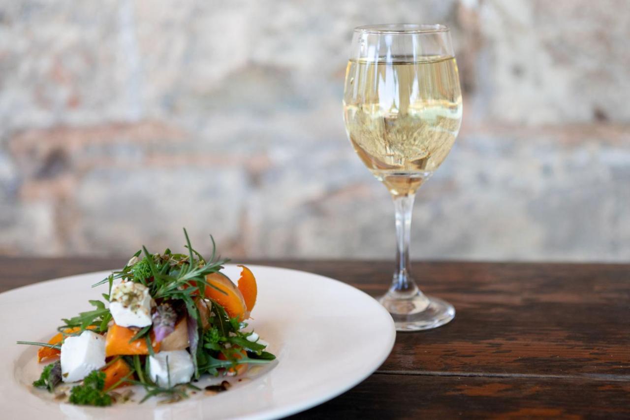 The Historic Pig And Whistle Inn Bathurst المظهر الخارجي الصورة