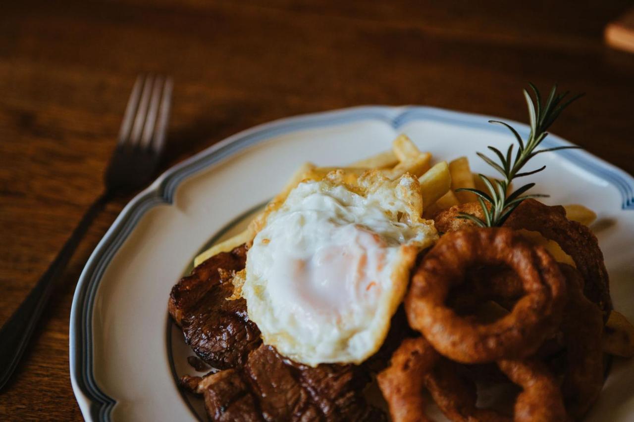 The Historic Pig And Whistle Inn Bathurst المظهر الخارجي الصورة